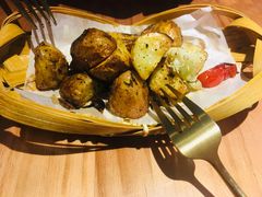 -POKEE VIA&Brunch·维娅(重庆来福士店)