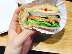 -巴黎贝甜(大宁国际商业广场店)