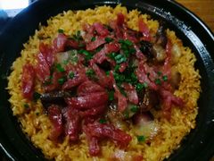 正宗广东腊肉煲仔饭-馬蘭花開(车站大道店)