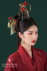 -艾米丽婚纱礼服