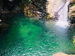 -安吉龙王山峡谷漂流