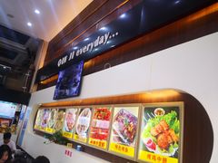 -覃记海鲜美食餐厅