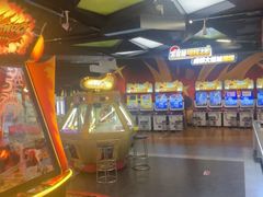 -星际传奇·蹦床海绵池·儿童乐园(大悦城店)