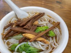 -溪畔老牌永定牛肉小吃(兴发大厦店)