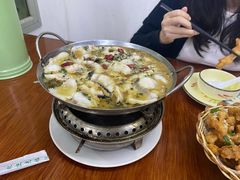 酸菜鱼片-胡子饮食店