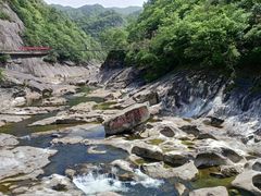 -燕子河大峡谷天坑仙境