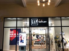 -王府井奥莱临潼小镇(临潼店)