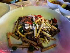 花生芽黑椒牛柳-名甬鲜坊·宁波海鲜(爱琴海店)