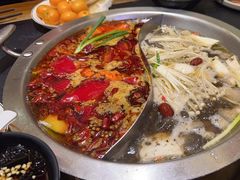 -沸炉重庆老火锅(军事博物馆店)