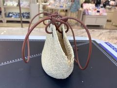 -爱革·洗衣改衣·洗鞋修鞋·洗包修包·奢侈品护理(宝地广场店)