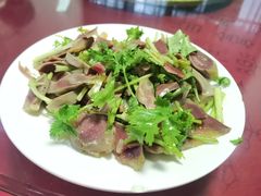 香菜拌鸭胗-太湖好灶头土菜馆(石公路店)