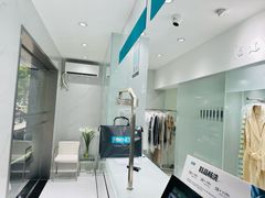 -福奈特洗衣洗鞋(宝山一二八纪念路店)