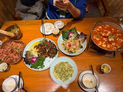 -老滇山寨•云南特色菜•地方菜•民族风情歌舞表演(金碧店)