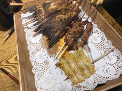 -聚串门儿·东北烧烤(信义坊店)