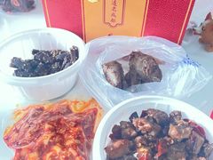 -鑫记婆婆兔·成都特产·兔头手撕兔(太古里店)