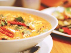 -Chom Cafe and Restaurant