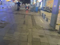 -茶理宜世(岭南站NOVA店)
