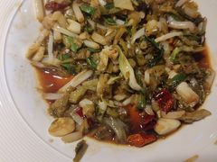 -魏铭鱼头捞饭(晋阳路店)