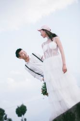 -伯爵婚纱摄影(光谷店)