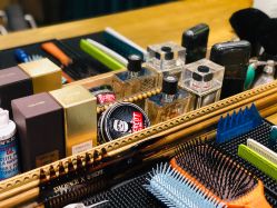 -TWOFACE 双面理发馆