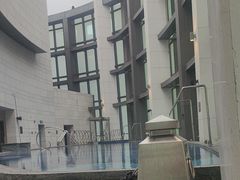 -珠海瑞吉酒店游泳池