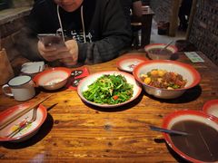 -老三样·美食研究中心(世贸路店)