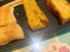 餐前面包蒜黄油-安妮意大利餐厅(国贸店)