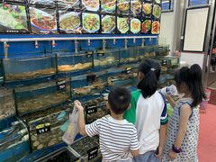 -渔中舟海鲜大排档(普陀沈家门店)