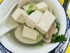 美味海鲜汤-双月饭店·20年老字号(新村店)