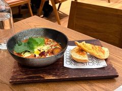 -Two Birds One Stone·一石二鸟(诚品生活店)