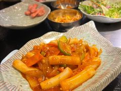 -臻牛烤肉