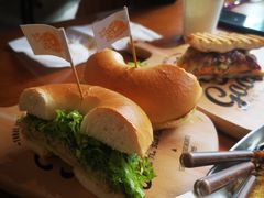 -Catch Bagel(芳草地店)