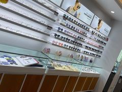-视野联行眼镜•蔡司•依视路(温江店)