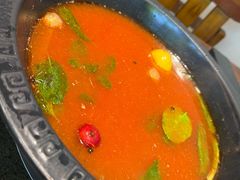 -景明轩•养生酸汤鱼火锅 云贵鲜菌 现舂野果酸汤(王寨小区店)