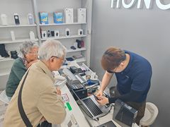 -荣耀授权专卖店(黄浦浙江中路店)