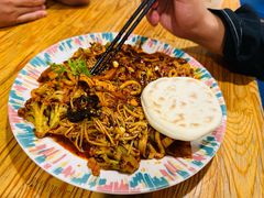 -西部马华清真兰州牛肉面·烧烤夜市(关东店)