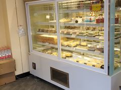 面包甜点陈列柜-广式蛋挞王·蛋糕定制(城中万达店)