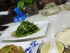 -鑫悦楼煎蟹·16年海鲜大排档