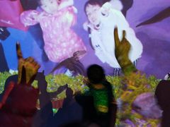 -七彩云南欢乐世界