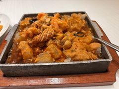 -品海楼·大连海胆锅贴馆(东港店)