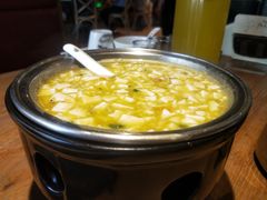 蟹粉豆腐-吴越荣记苏州菜·松鼠桂鱼100%活鱼现做(斜塘老街店)
