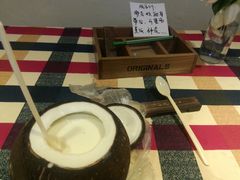 -志龙皇冠吃货椰子铺