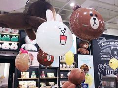 -LINE FRIENDS Garosu-gil Flagship Store