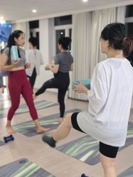 -爱尔乐美孕产瑜伽·普拉提