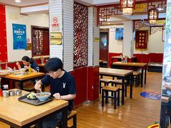 大堂-门框胡同百年卤煮(新街口店)