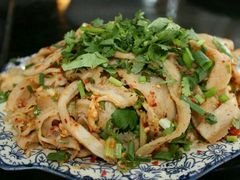 -乐山食古香跷脚牛肉