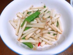 花生苗炒荷兰豆-金味老饭铺(晚报店)