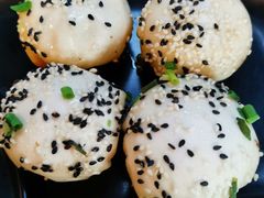 -小杨生煎(金山百联购物中心3楼店)