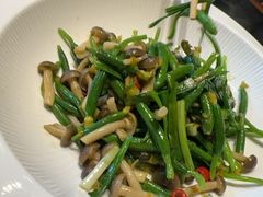 -巴依老爷新疆美食(牡丹园店)