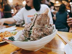 -席娜卡琳火车铁道夜市